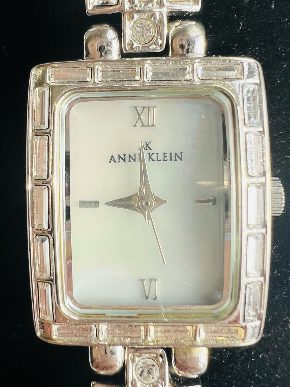 Anne Klein Swarovski Crystal Silver Tone Bracelet Watch 10/7691 Quartz